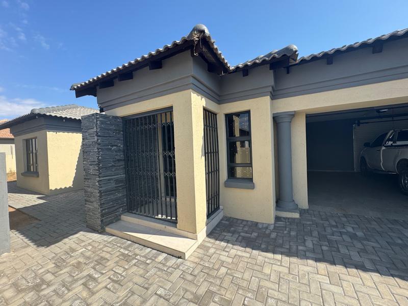 4 Bedroom Property for Sale in Aerorand Mpumalanga