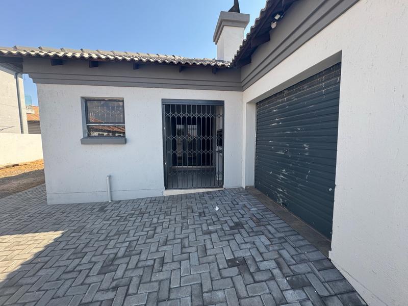 4 Bedroom Property for Sale in Aerorand Mpumalanga