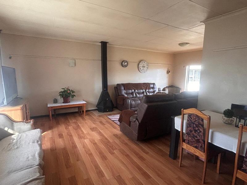 4 Bedroom Property for Sale in Flora Park Mpumalanga