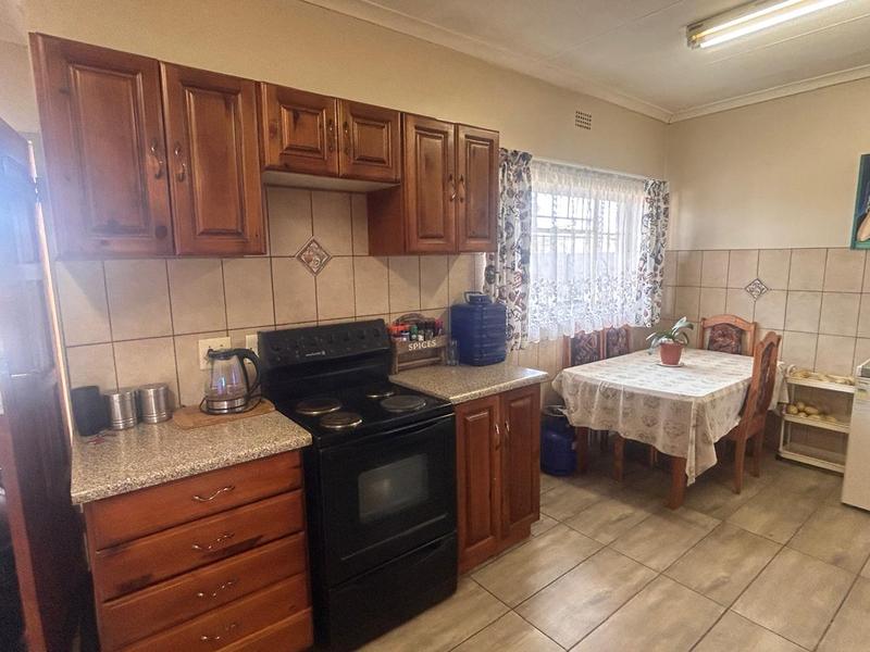 4 Bedroom Property for Sale in Flora Park Mpumalanga
