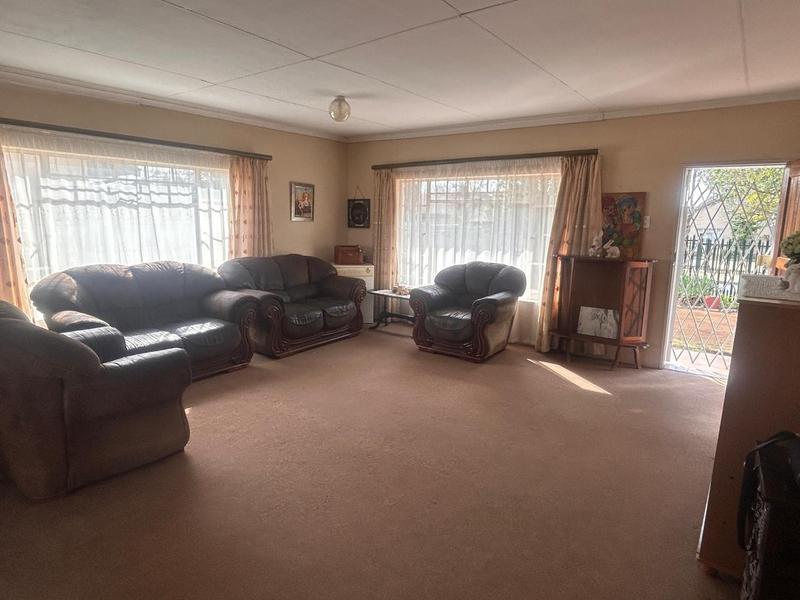 4 Bedroom Property for Sale in Flora Park Mpumalanga