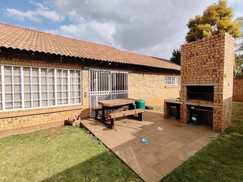 3 Bedroom Property for Sale in Aerorand Mpumalanga