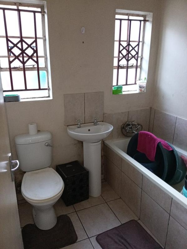 2 Bedroom Property for Sale in Ermelo Mpumalanga
