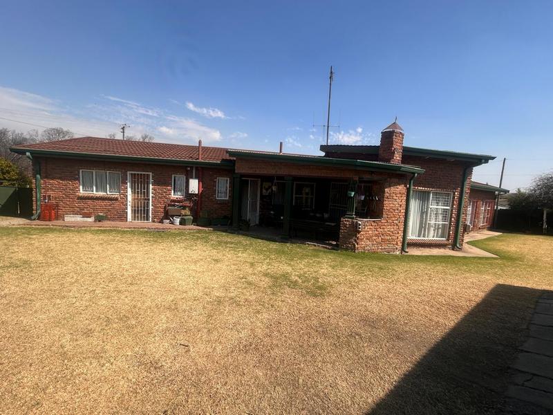 4 Bedroom Property for Sale in Standerton Mpumalanga