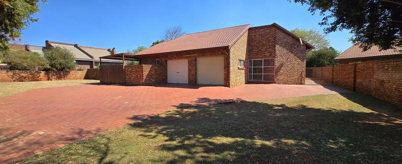 3 Bedroom Property for Sale in Aerorand Mpumalanga