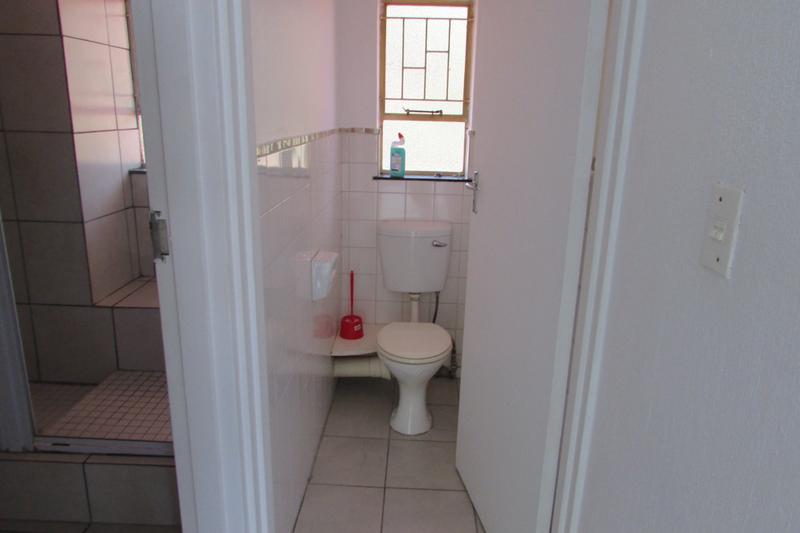 To Let 2 Bedroom Property for Rent in White River Mpumalanga