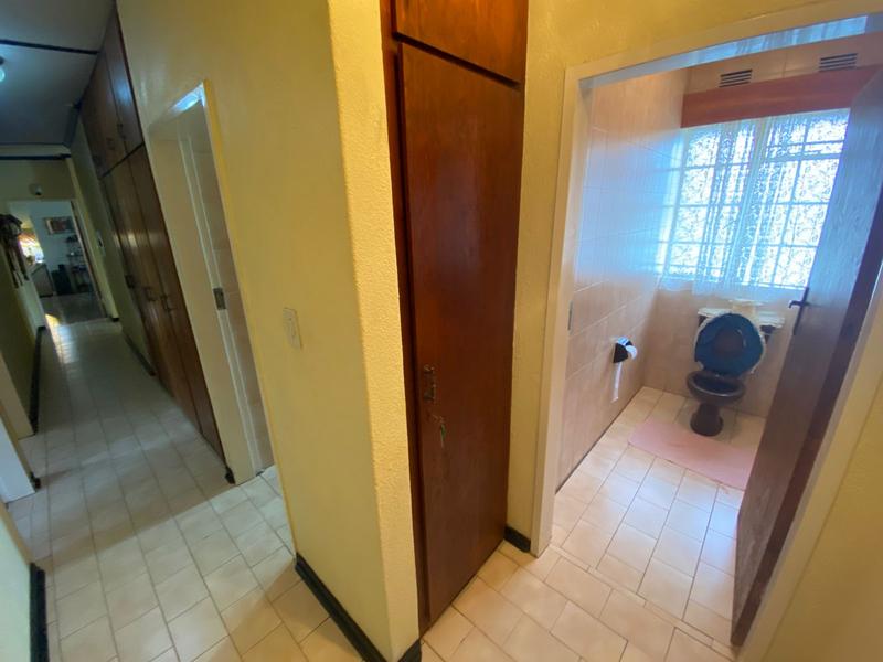 5 Bedroom Property for Sale in Ermelo Mpumalanga