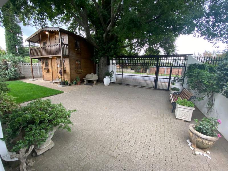 5 Bedroom Property for Sale in Ermelo Mpumalanga