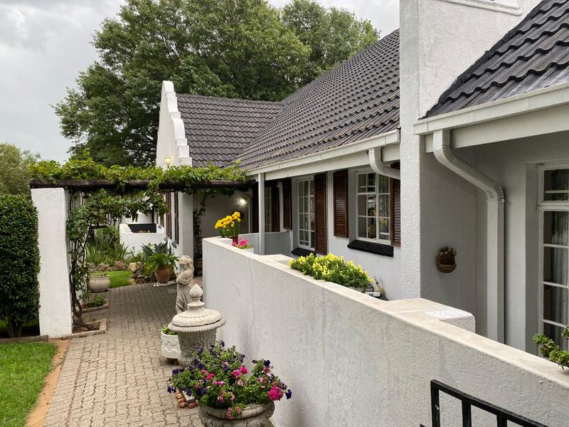 5 Bedroom Property for Sale in Ermelo Mpumalanga