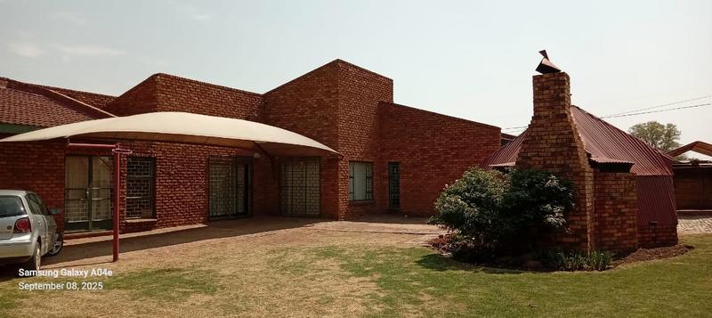 5 Bedroom Property for Sale in Eloff Mpumalanga