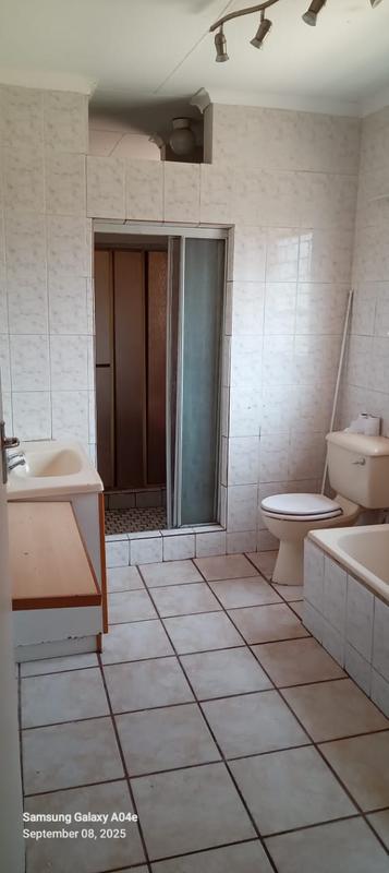 5 Bedroom Property for Sale in Eloff Mpumalanga