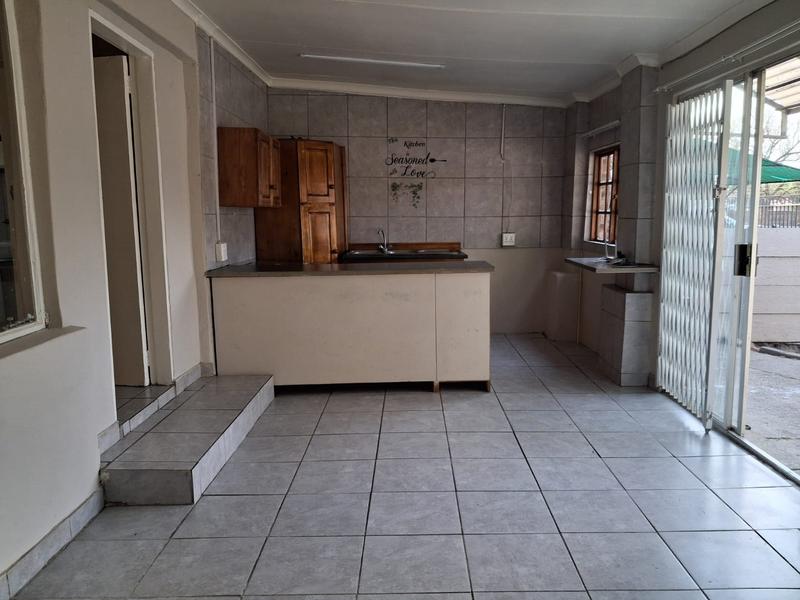 To Let 2 Bedroom Property for Rent in Meyerville Mpumalanga