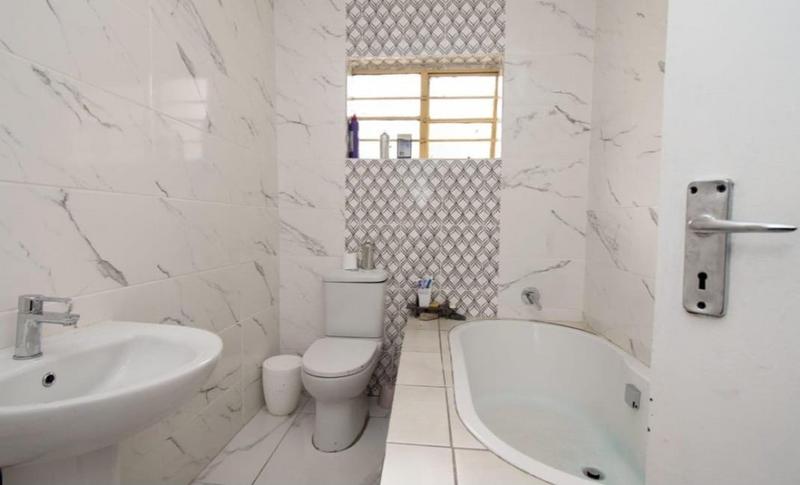 4 Bedroom Property for Sale in Kromdraai Mpumalanga