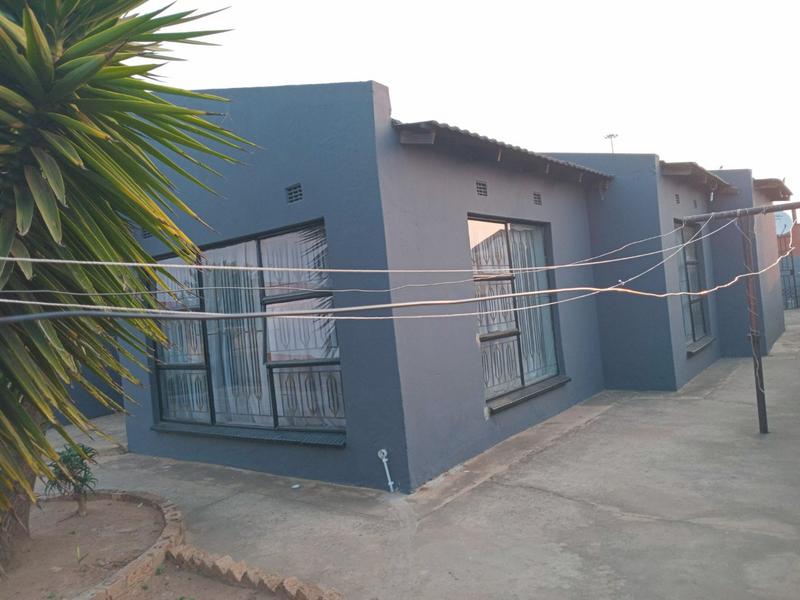 3 Bedroom Property for Sale in Mhluzi Mpumalanga