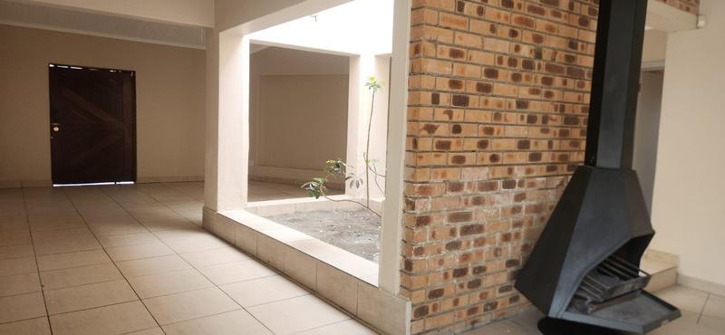 5 Bedroom Property for Sale in Trichardt Mpumalanga