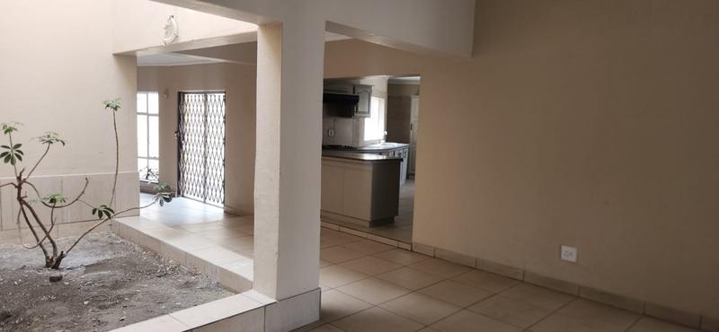 5 Bedroom Property for Sale in Trichardt Mpumalanga