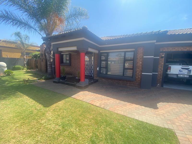 3 Bedroom Property for Sale in Aerorand Mpumalanga
