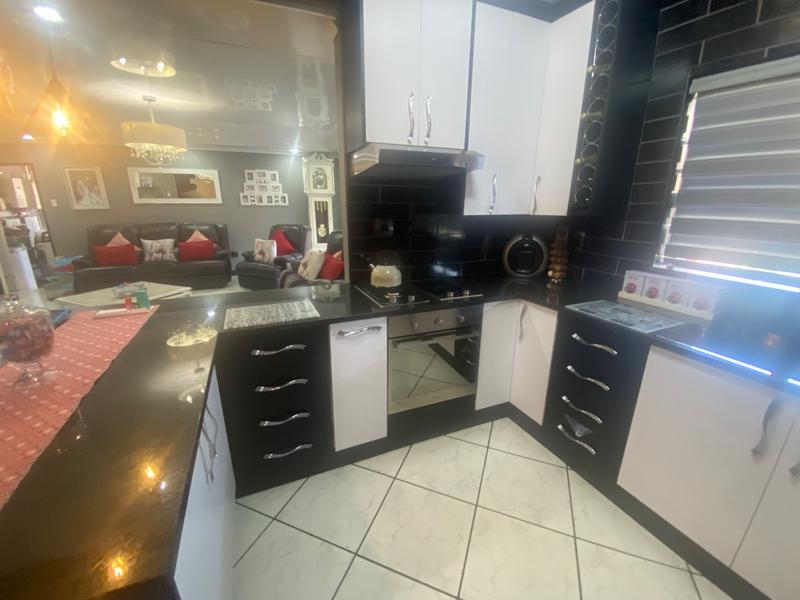 3 Bedroom Property for Sale in Aerorand Mpumalanga