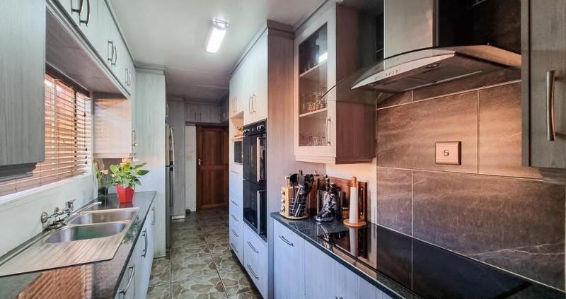 4 Bedroom Property for Sale in Aerorand Mpumalanga