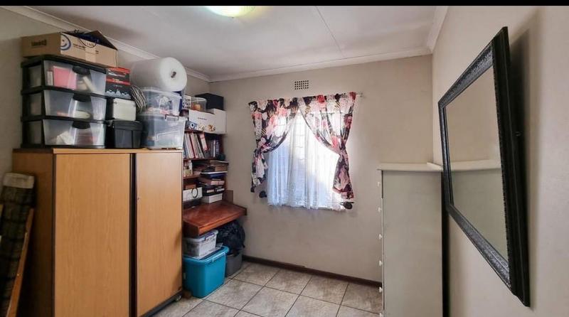 4 Bedroom Property for Sale in Aerorand Mpumalanga
