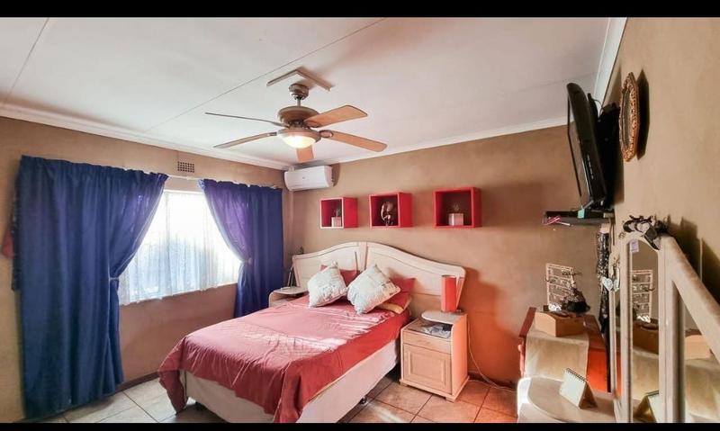 4 Bedroom Property for Sale in Aerorand Mpumalanga