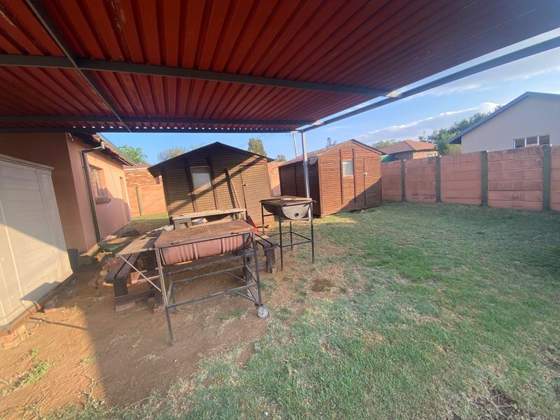 4 Bedroom Property for Sale in Aerorand Mpumalanga