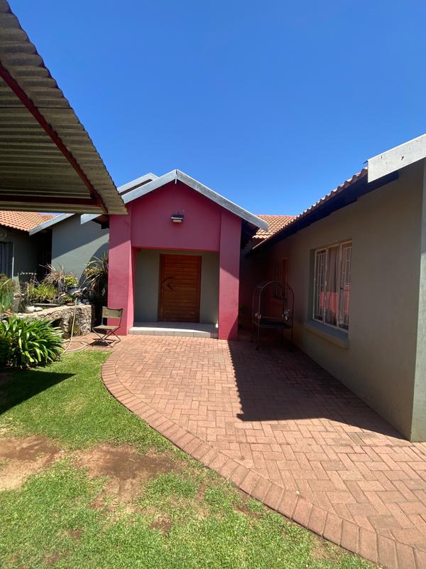 4 Bedroom Property for Sale in Aerorand Mpumalanga