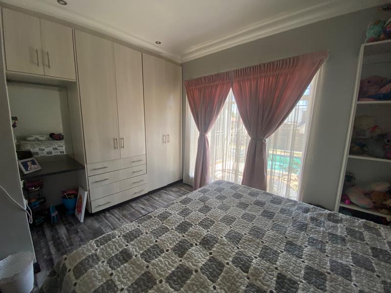 4 Bedroom Property for Sale in Aerorand Mpumalanga