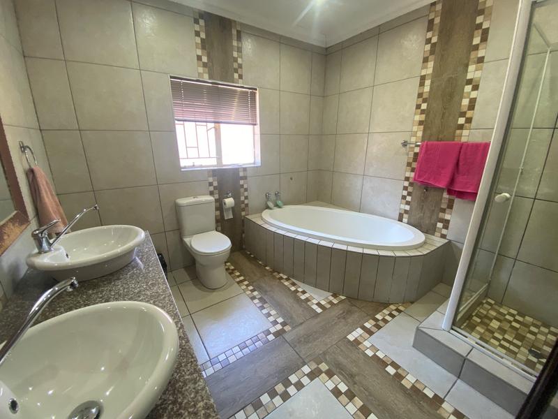 4 Bedroom Property for Sale in Aerorand Mpumalanga