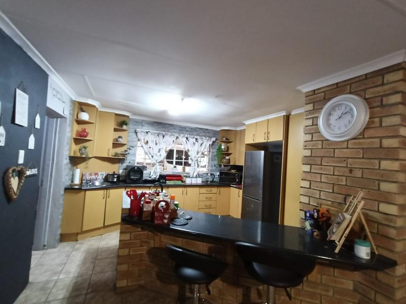 4 Bedroom Property for Sale in Eloff Mpumalanga