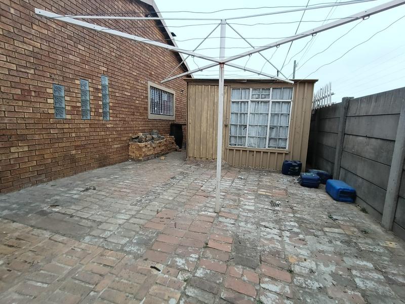 4 Bedroom Property for Sale in Eloff Mpumalanga