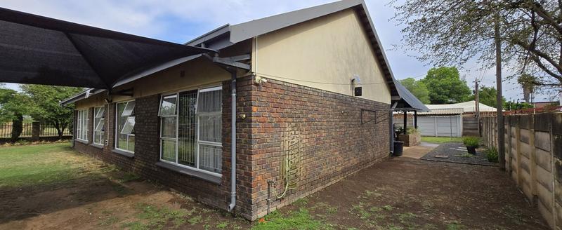 5 Bedroom Property for Sale in Middelburg South Mpumalanga