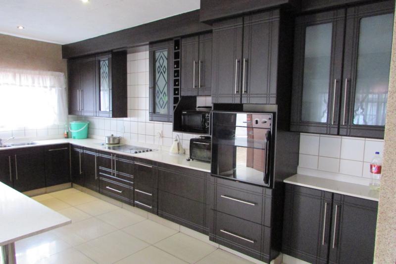 6 Bedroom Property for Sale in White River Ext 18 Mpumalanga