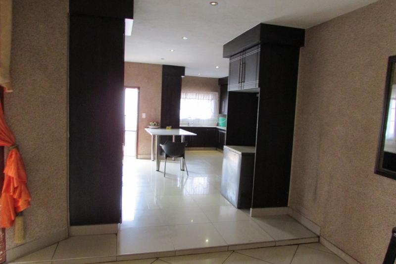 6 Bedroom Property for Sale in White River Ext 18 Mpumalanga