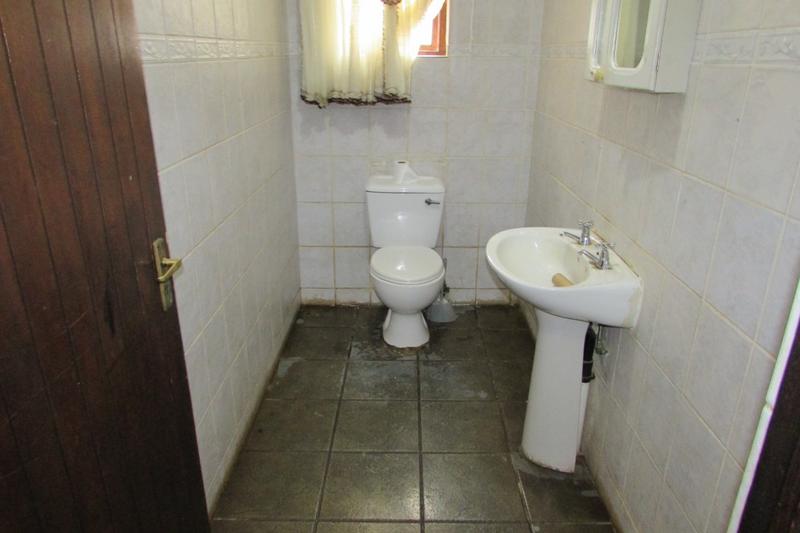 6 Bedroom Property for Sale in White River Ext 18 Mpumalanga