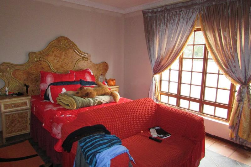 6 Bedroom Property for Sale in White River Ext 18 Mpumalanga