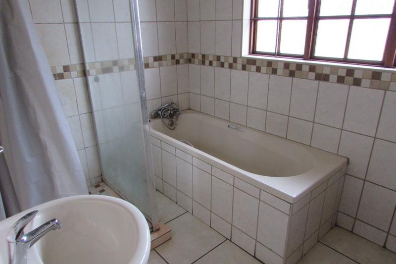 6 Bedroom Property for Sale in White River Ext 18 Mpumalanga