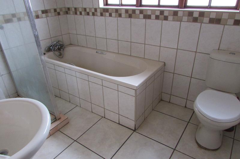 6 Bedroom Property for Sale in White River Ext 18 Mpumalanga