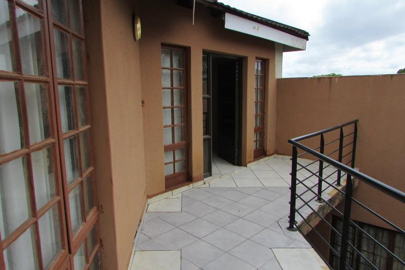 6 Bedroom Property for Sale in White River Ext 18 Mpumalanga
