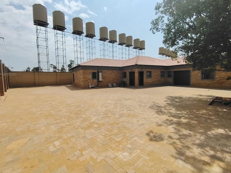 To Let 5 Bedroom Property for Rent in Delmas Mpumalanga