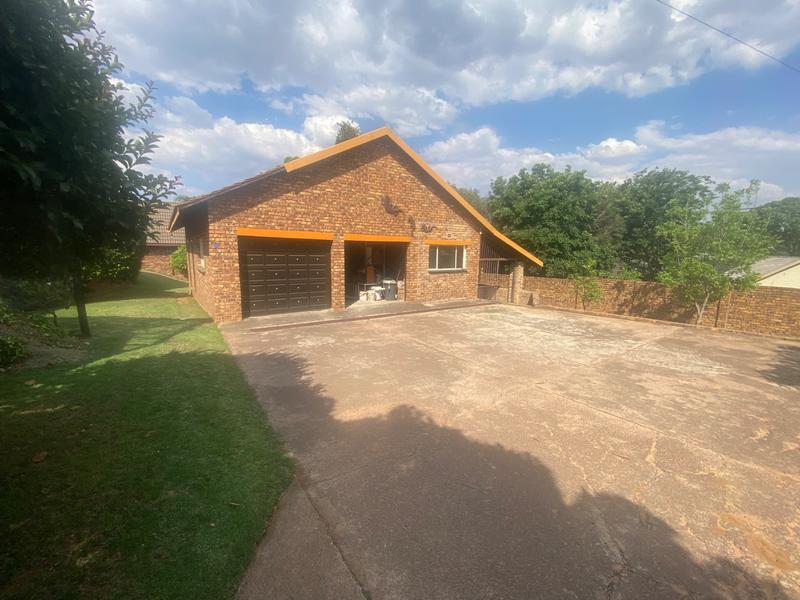 4 Bedroom Property for Sale in Gholfsig Mpumalanga