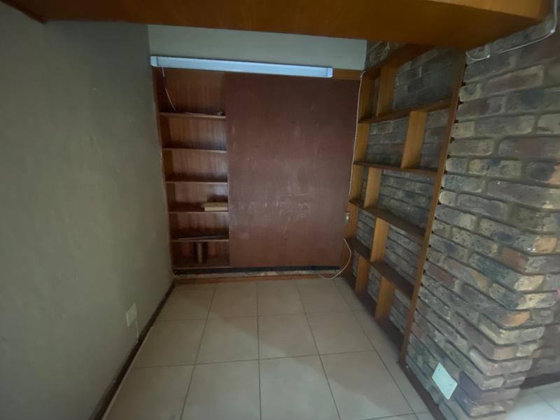 6 Bedroom Property for Sale in Clubville Mpumalanga