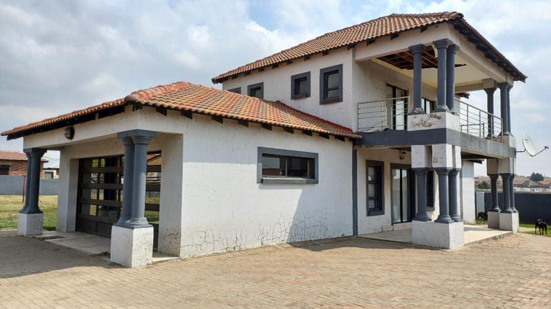 5 Bedroom Property for Sale in George Botha Park Mpumalanga