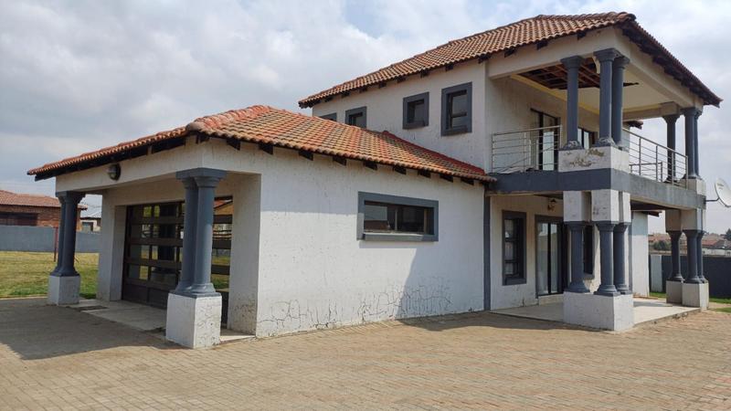 5 Bedroom Property for Sale in George Botha Park Mpumalanga