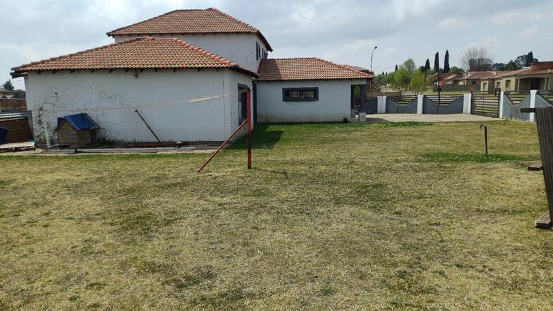 5 Bedroom Property for Sale in George Botha Park Mpumalanga