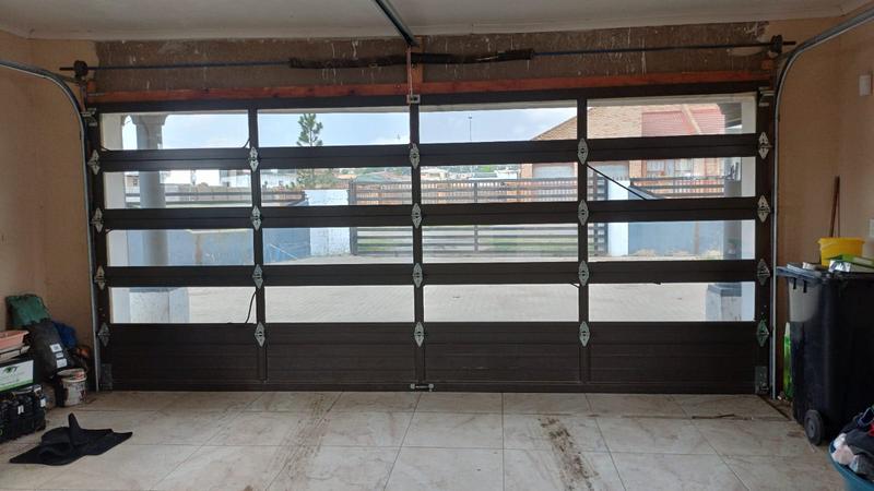 5 Bedroom Property for Sale in George Botha Park Mpumalanga