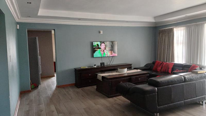 5 Bedroom Property for Sale in George Botha Park Mpumalanga