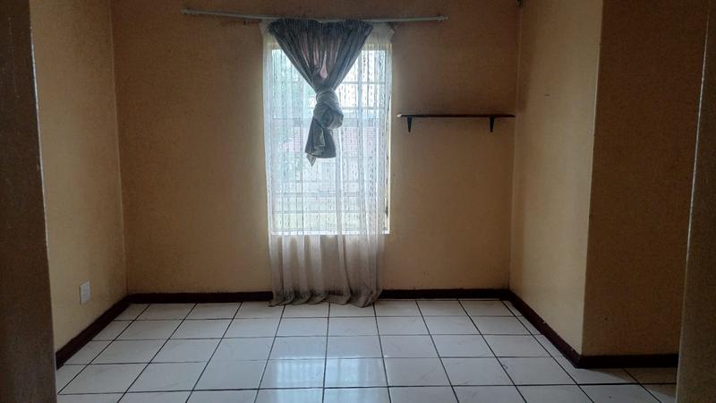 3 Bedroom Property for Sale in Nederlandpark Mpumalanga