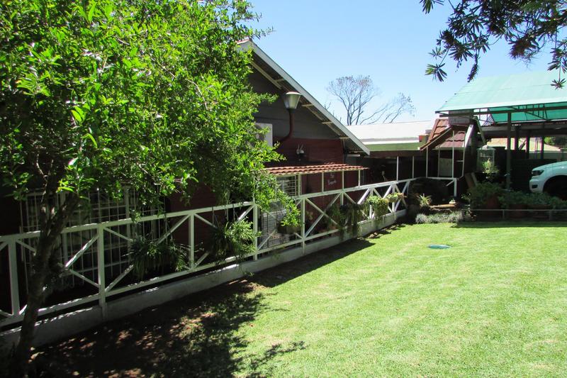 6 Bedroom Property for Sale in White River Mpumalanga