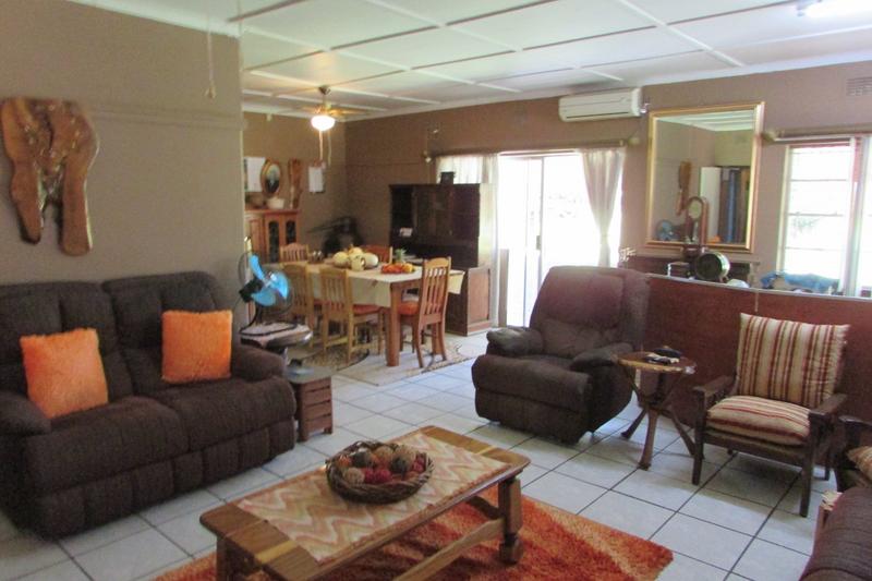 6 Bedroom Property for Sale in White River Mpumalanga